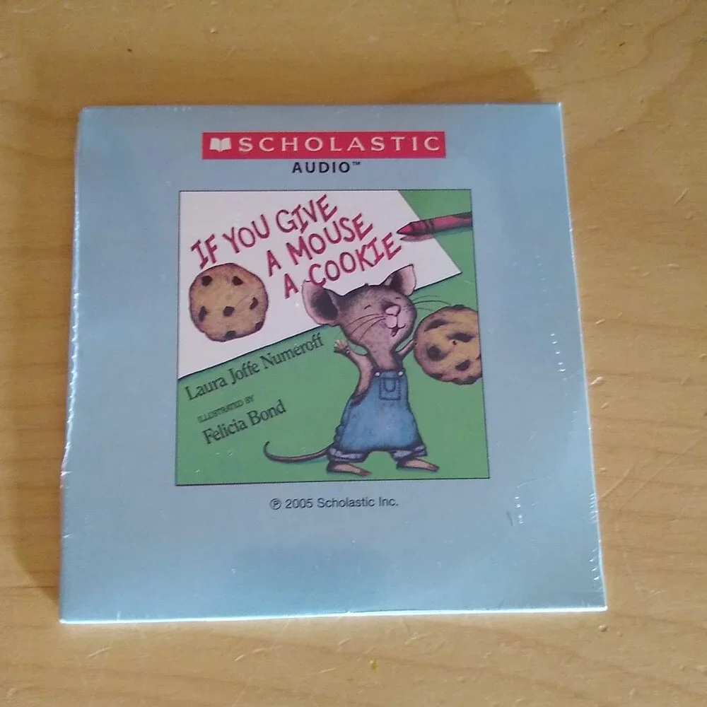 If you give a Mouse a Cookie CD + If you give a Cat a Cupcake By Laura Numeroff